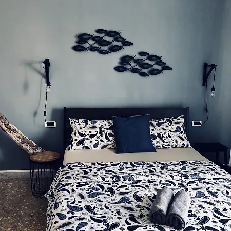Salecce לינה וארוחת בוקר 2*
