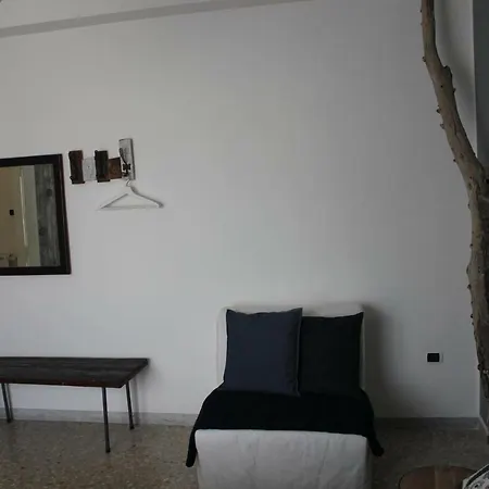 לינה וארוחת בוקר Salecce